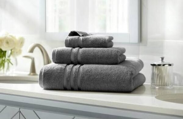 Export Quality 100% Premium Soft Cotton 3-Pcs Towel Set Gift Pack Article 2